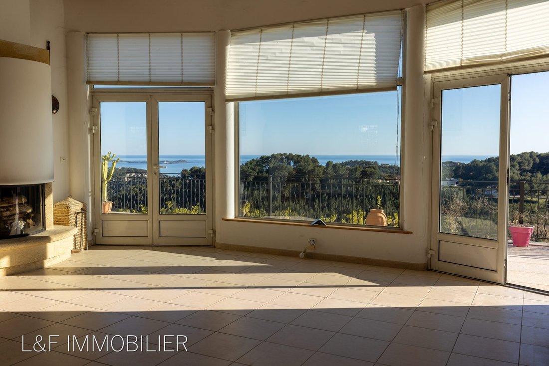 Villa in La Cadiere-d'Azur, Provence-Alpes-Côte d'Azur, France 4 - 18945455