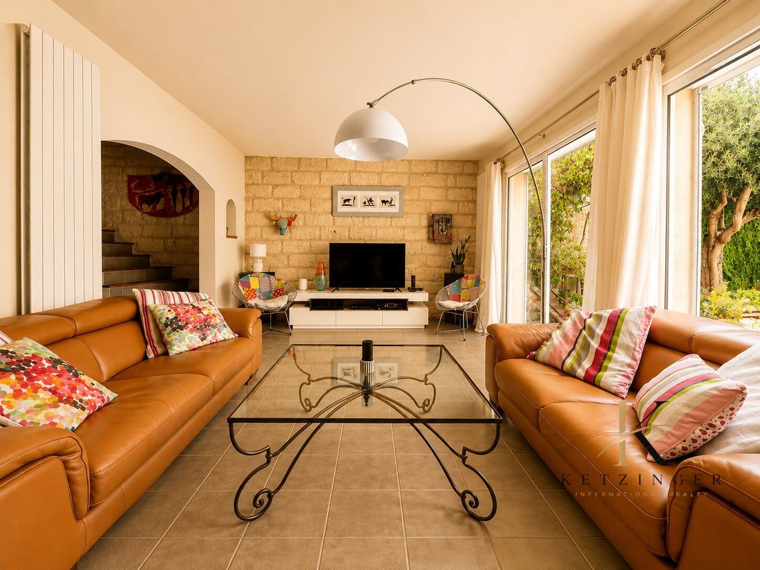 House in Centre Ville, Aigues-Mortes, France 3 - 17955478