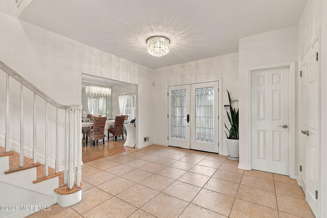 House in Freehold Township, New Jersey, United States 4 - 18945682
