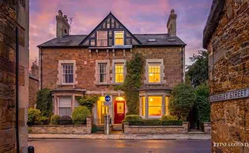 Townhouse in Uppingham, England 1
