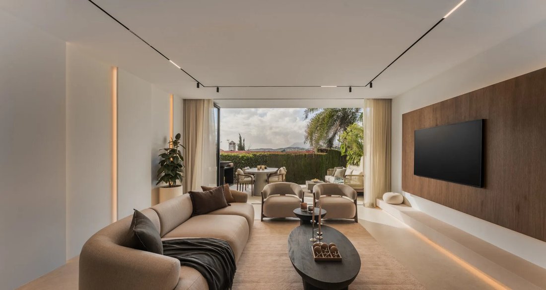 Townhouse in Marbella, Andalusia, Spain 3 - 18946693