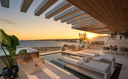 Penthouse in Estepona, Andalusia, Spain 1