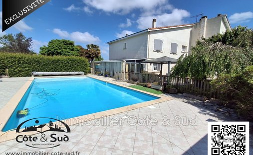 Villa in Echillais, Nouvelle-Aquitaine, France 1