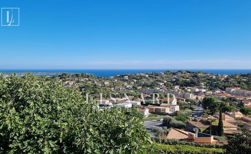 Villa in Centre, Vallauris, France 1