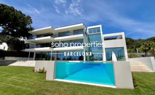 Villa in Les Corts, Barcelona, Spain 1