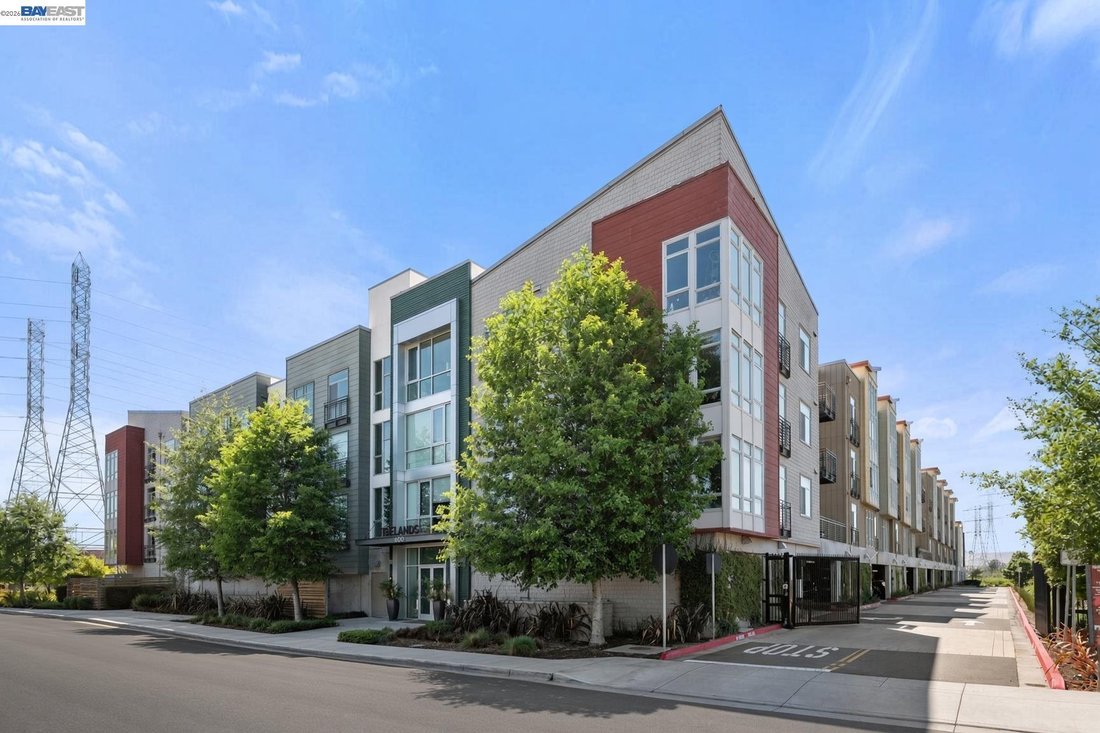 Condo in San Mateo, California, United States 2 - 18946273