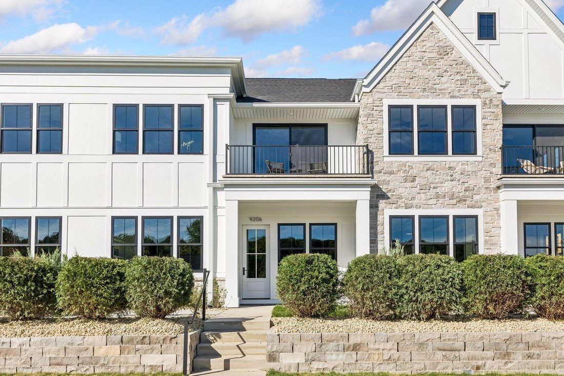 House in Chanhassen, Minnesota, United States 2 - 18946515