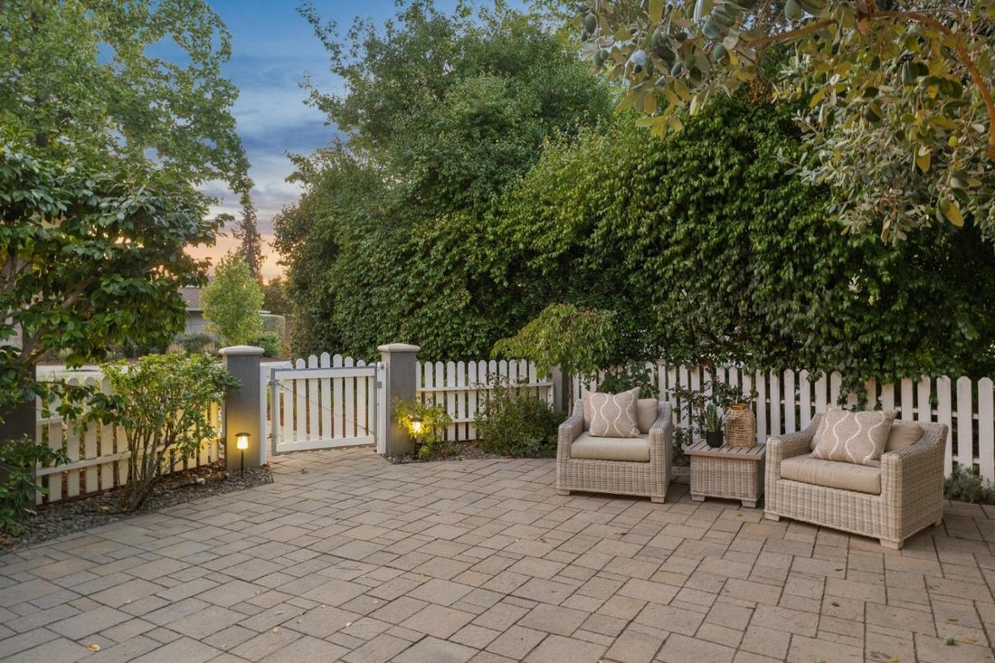 House in East Palo Alto, California, United States 2 - 18946257