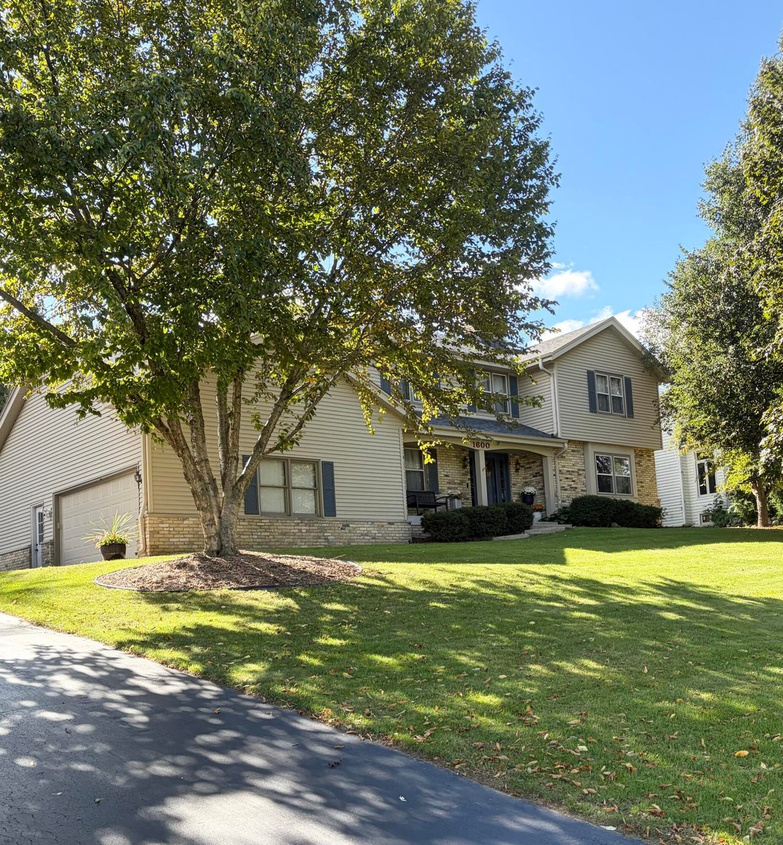 House in Brookfield, Wisconsin, United States 2 - 18946536