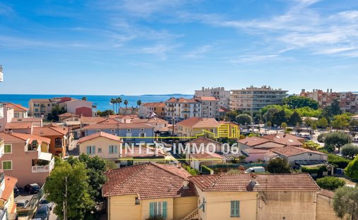 Apartment in Val de Cagne-Colline Route de Vence, Cagnes-sur-Mer, France 1