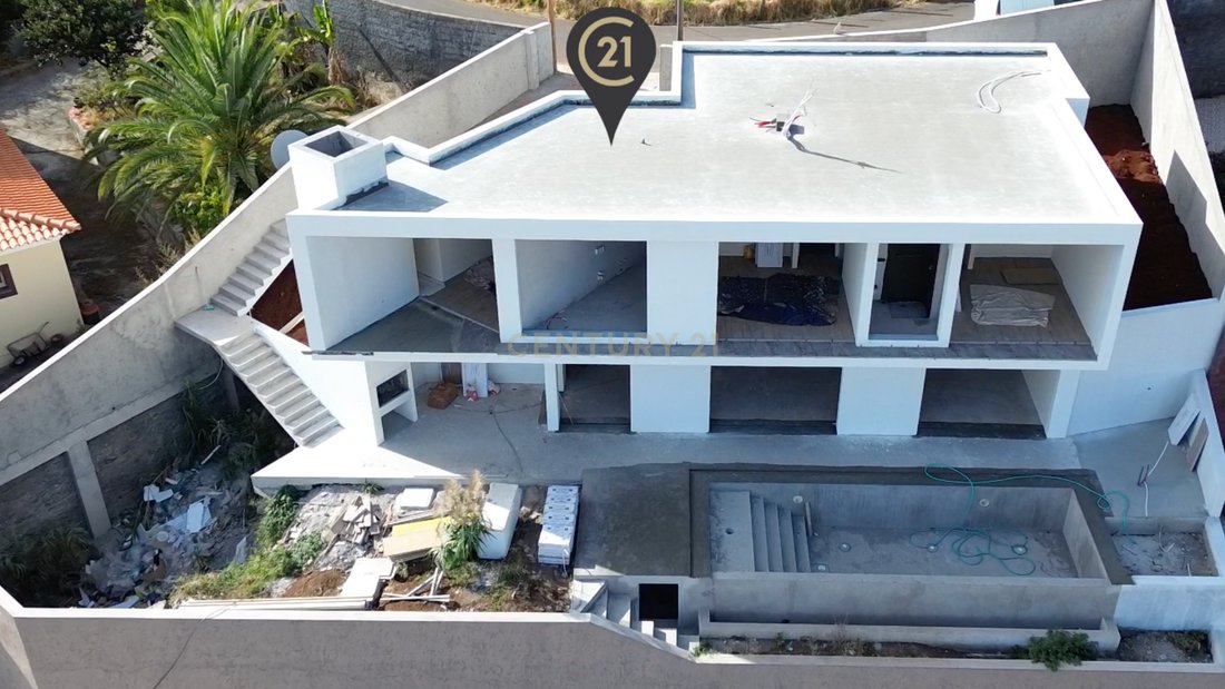Villa in Estreito da Calheta, Madeira, Portugal 1 - 17285241