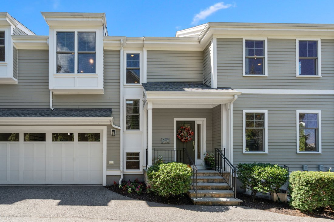Condo in Newton, Massachusetts, United States 2 - 18946554
