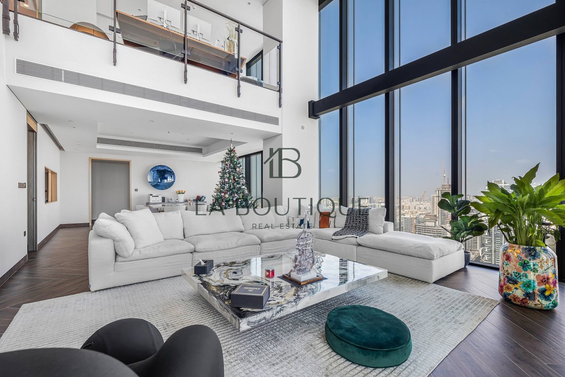 Apartment in Zabeel, Dubai, United Arab Emirates 1 - 18946640