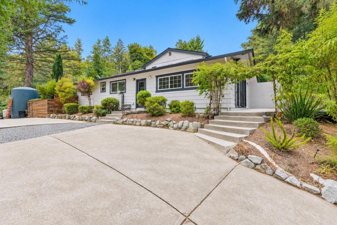 House in Los Gatos, California, United States 4 - 18946468
