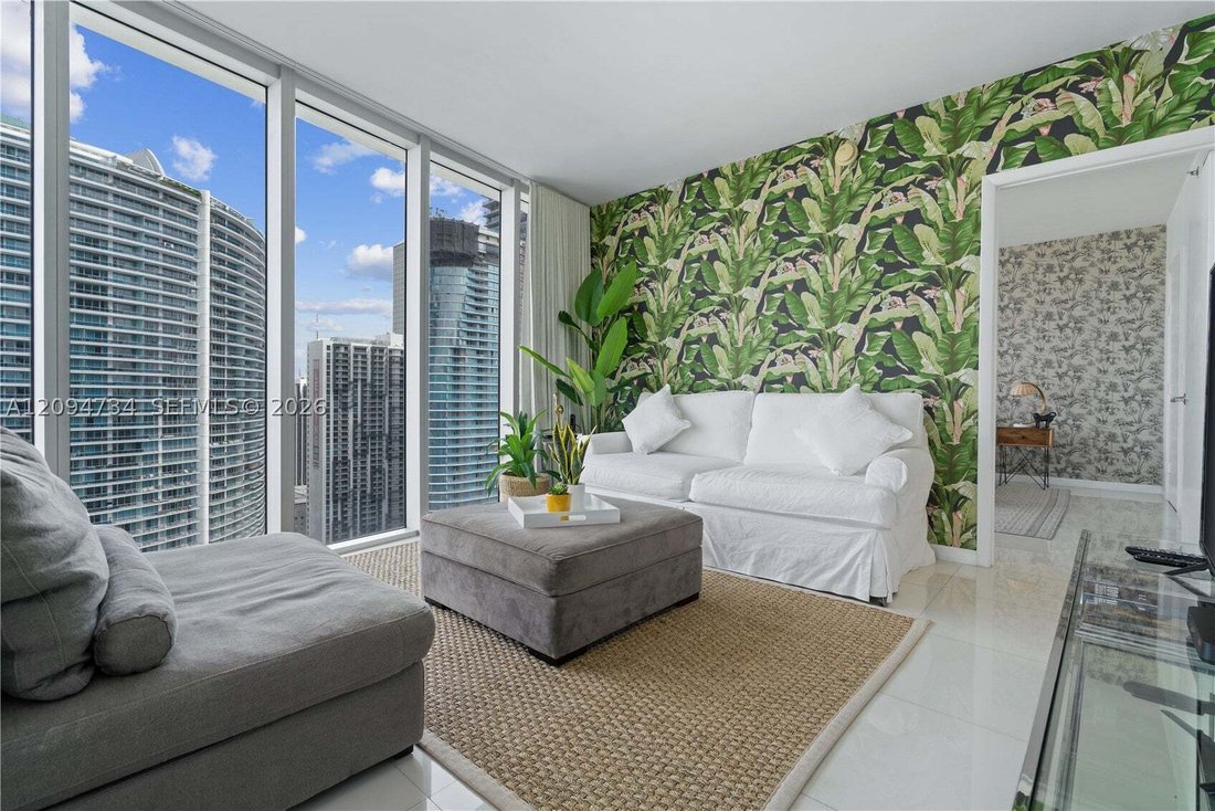 Condo in Miami, Florida, United States 1 - 18946371