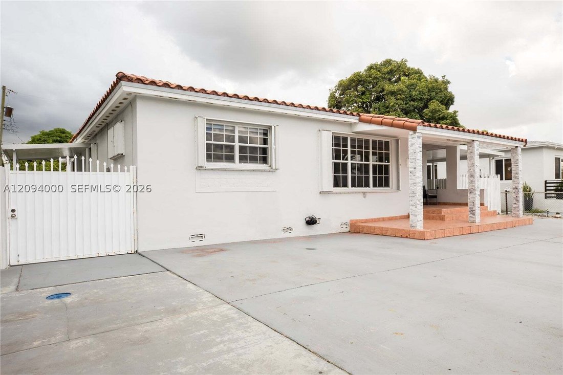 Casa a Hialeah, Florida, Stati Uniti 2 - 18946388