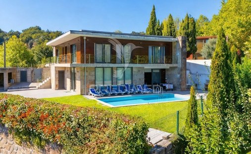 House in Tabuacas, Braga, Portugal 1