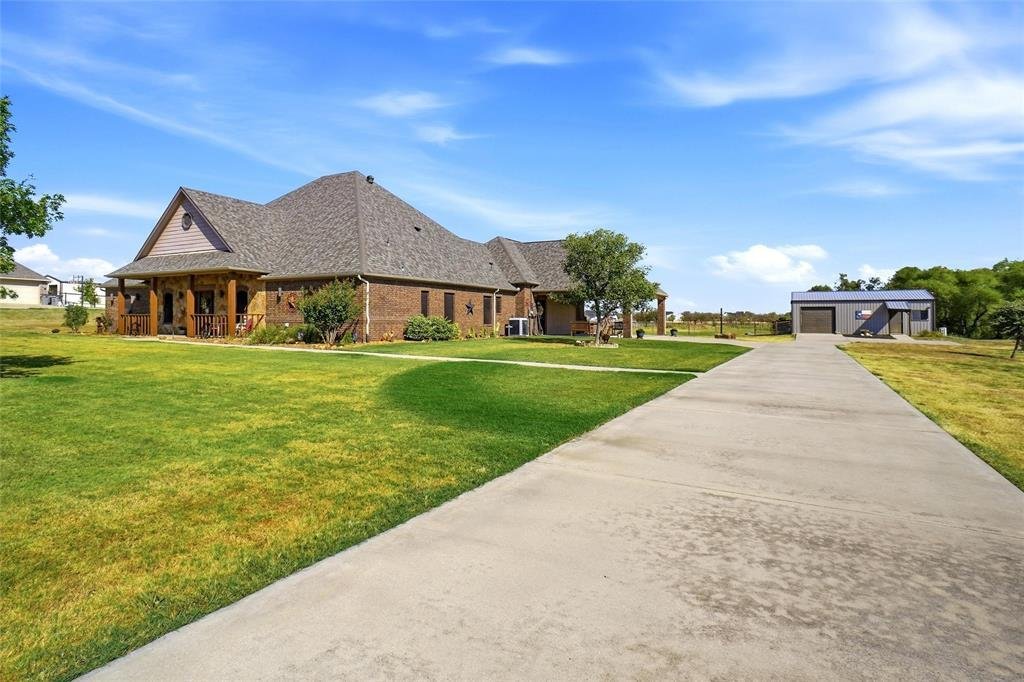 House in Krum, Texas, United States 2 - 18946344