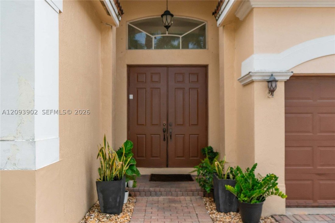 House in Miami Lakes, Florida, United States 3 - 18946353