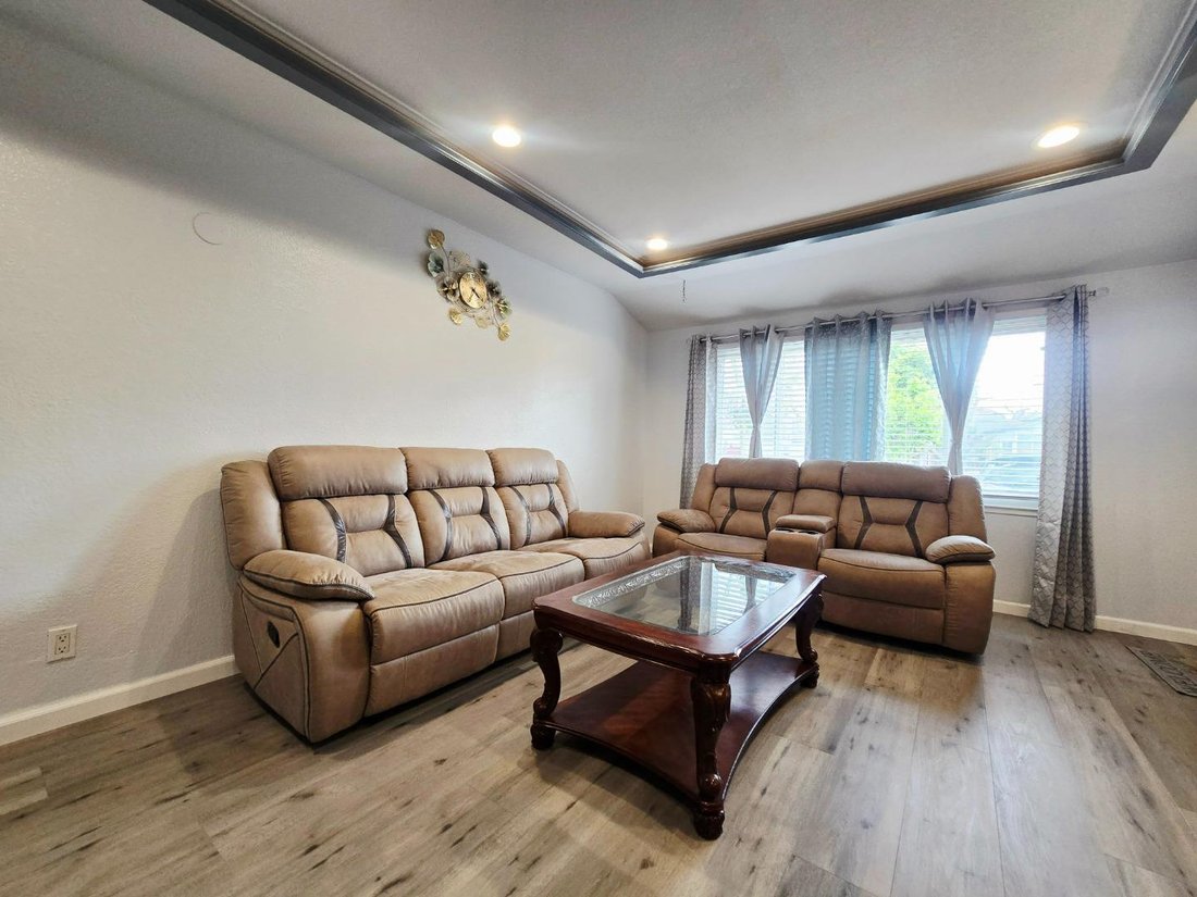 House in San Jose, California, United States 3 - 18946302