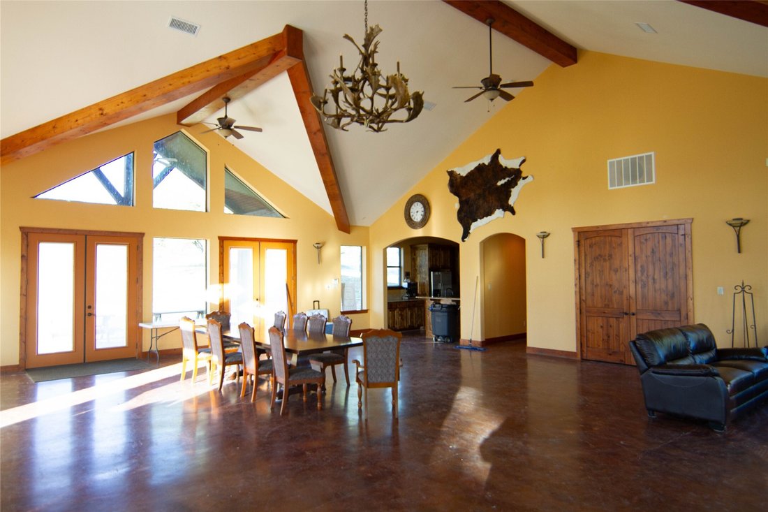 House in Weatherford, Texas, United States 4 - 18946531
