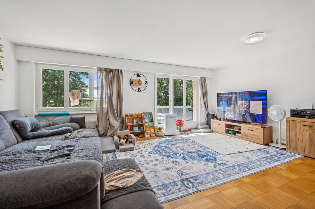 Apartment in Savigny, Vaud, Switzerland 5 - 18946560