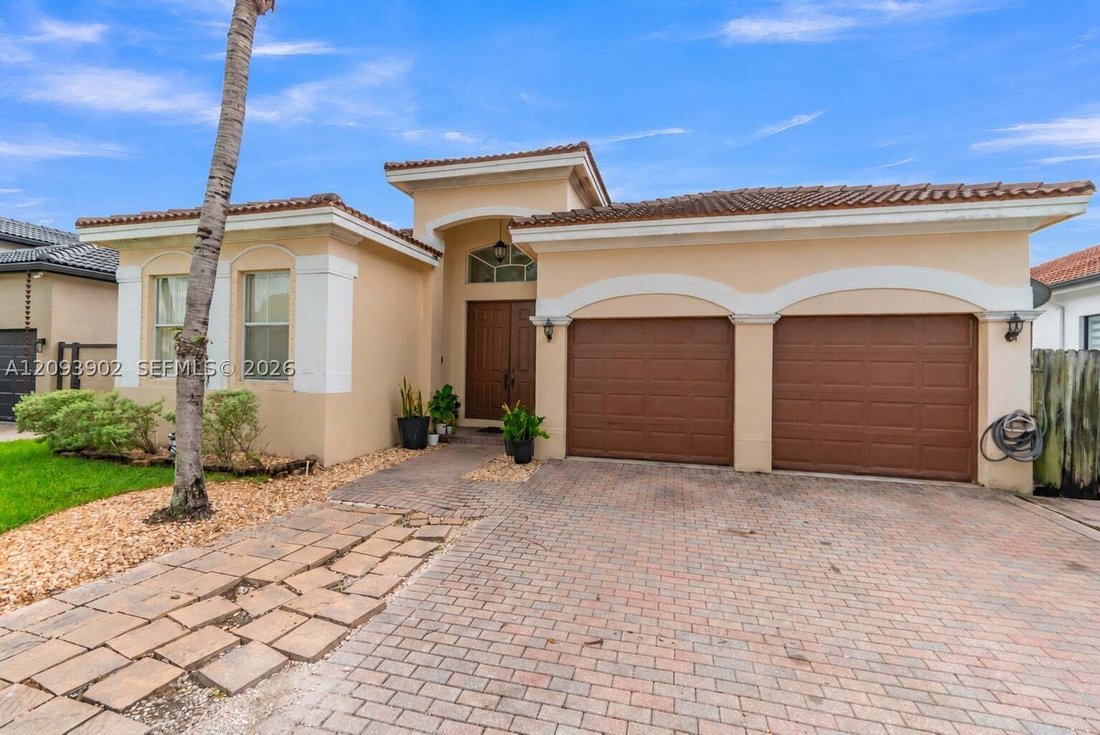 House in Miami Lakes, Florida, United States 2 - 18946353