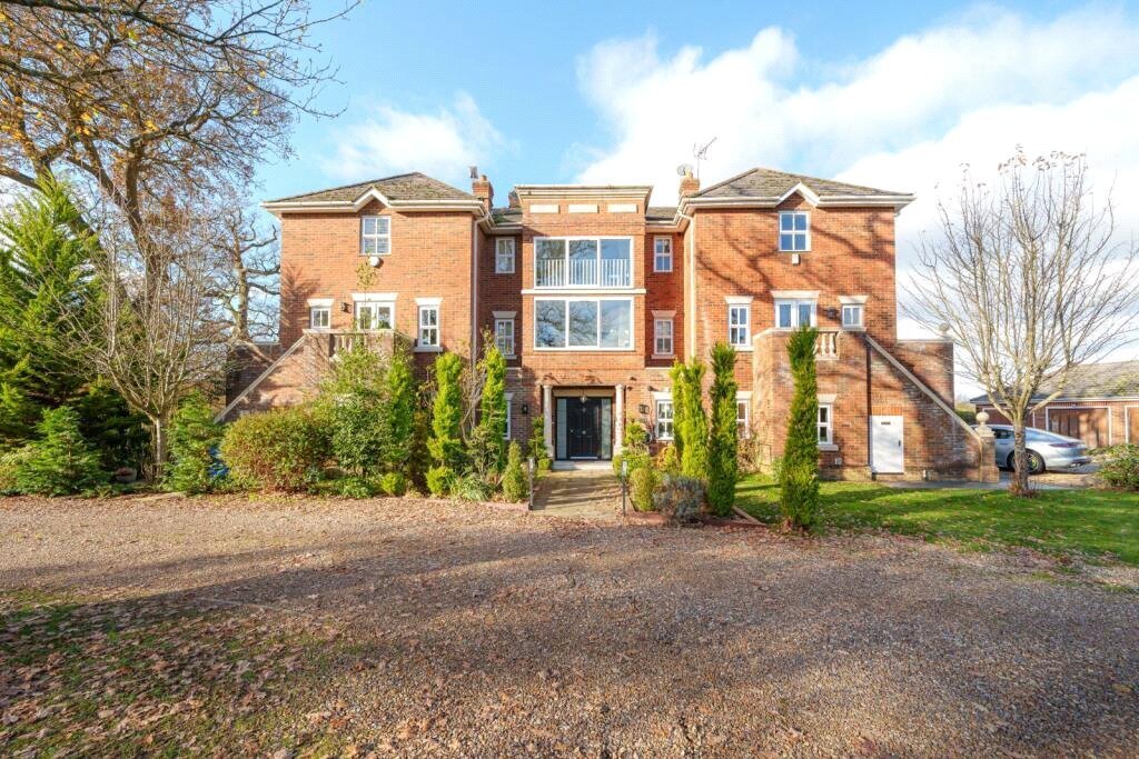 House in Langley Corner, Iver, England 2 - 18946448