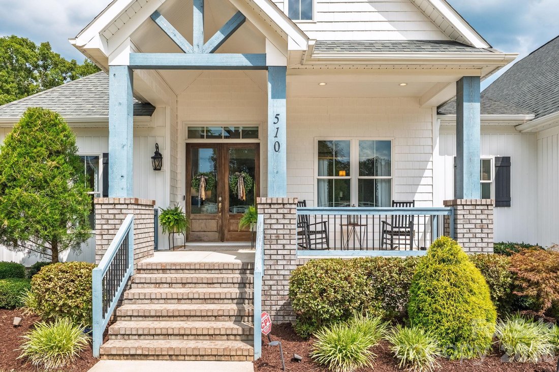 House in Gastonia, North Carolina, United States 4 - 18946477