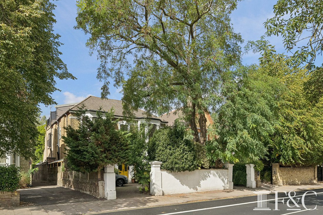 House in Castelnau, Richmond Upon Thames, England 3 - 18946465
