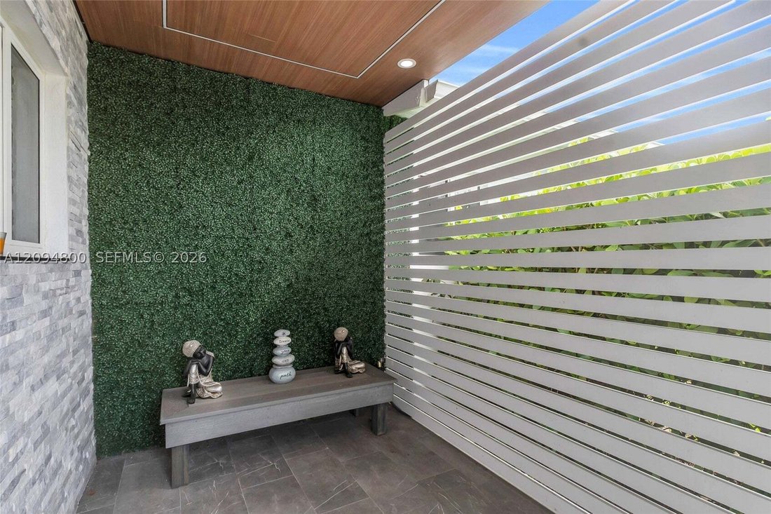 House in Miami, Florida, United States 4 - 18946377