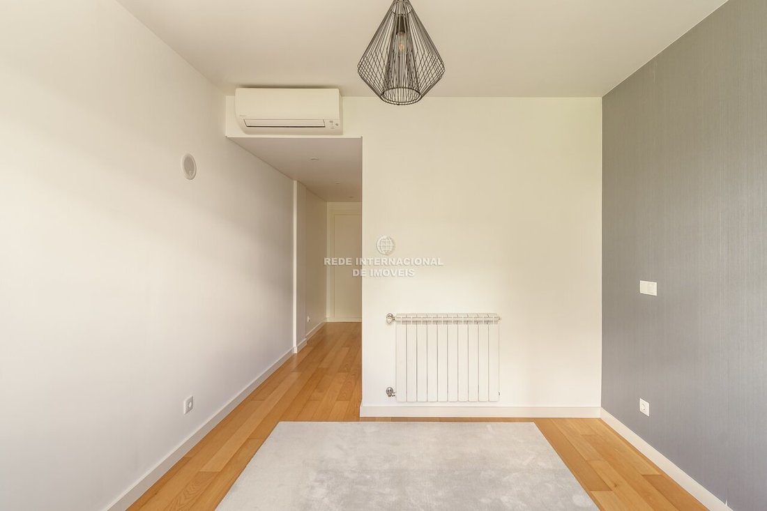 Apartment in Alges, Linda-a-Velha e Cruz Quebrada-Dafundo, Lisbon, Portugal 2 - 18947065