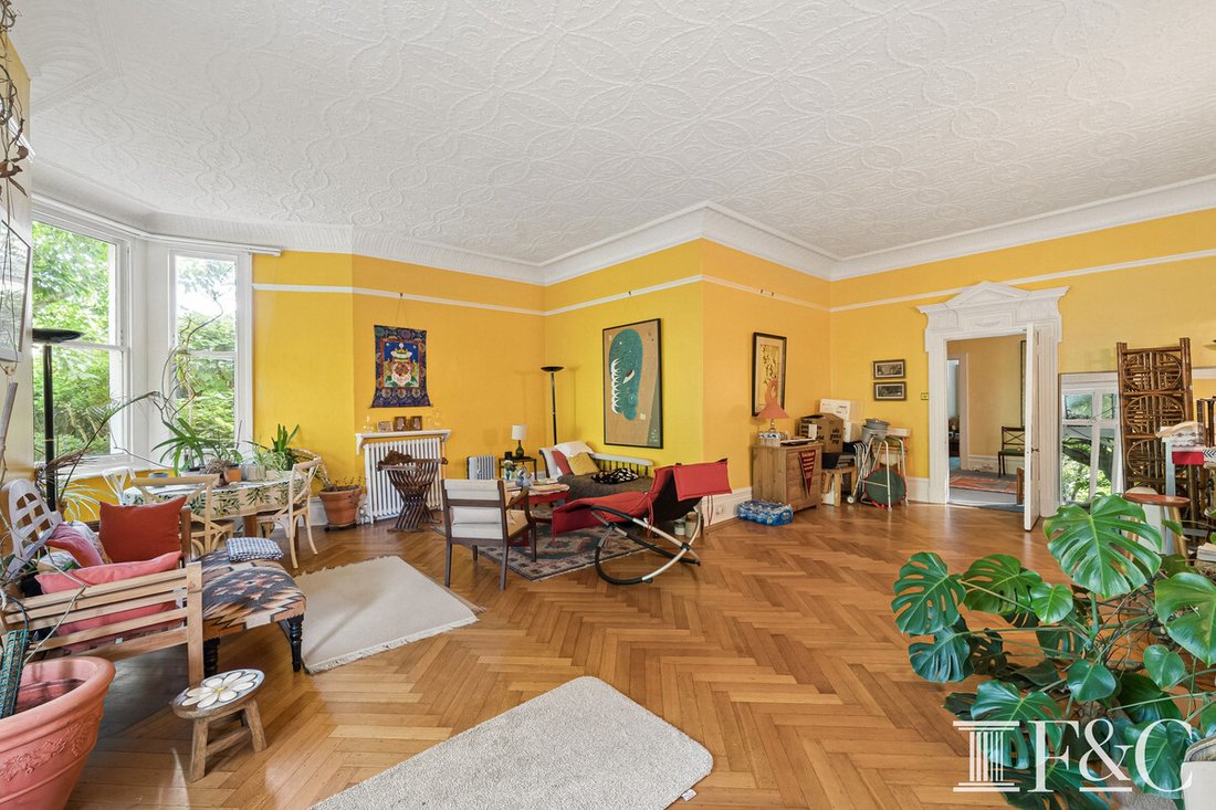 House in Castelnau, Richmond Upon Thames, England 5 - 18946465