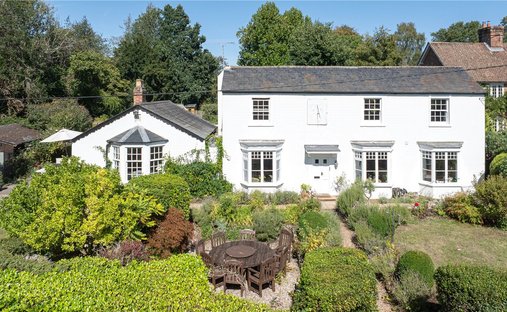 House in Woodborough, England 1