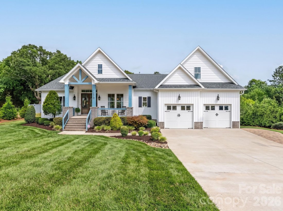 House in Gastonia, North Carolina, United States 1 - 18946477