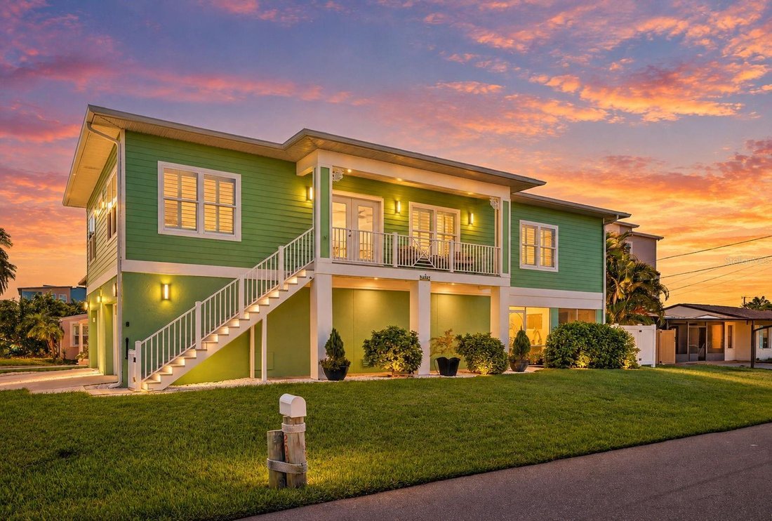 House in Madeira Beach, Florida, United States 1 - 18946450