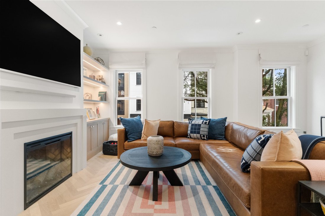 Condo in Boston, Massachusetts, United States 3 - 18946564