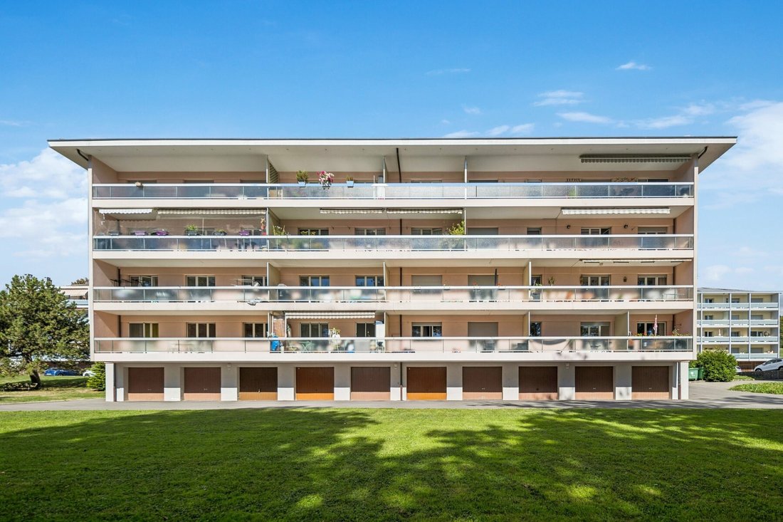 Apartment in Savigny, Vaud, Switzerland 1 - 18946560