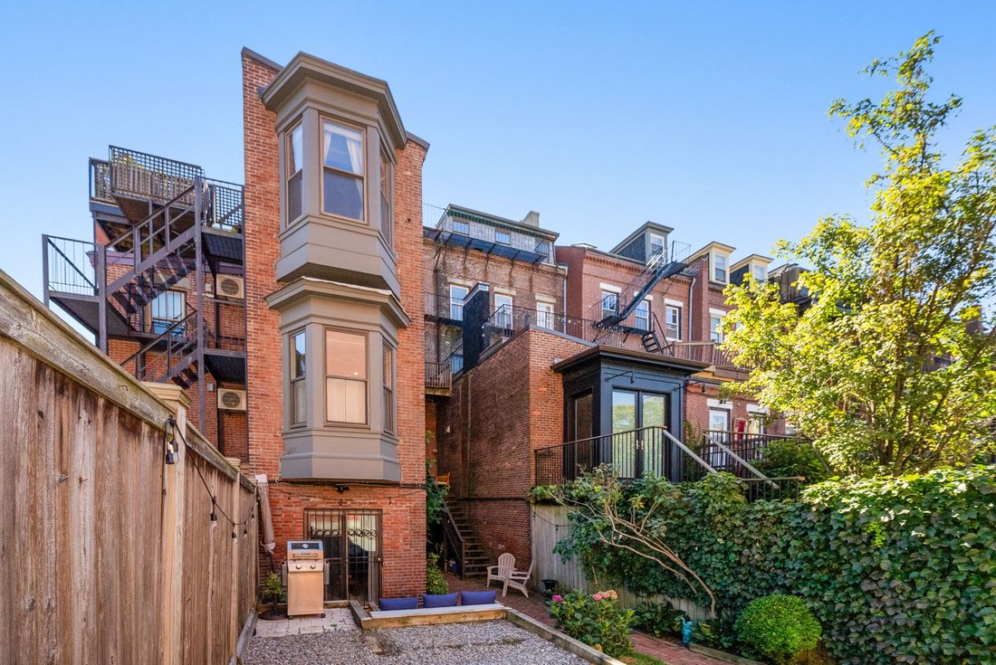 Condo in Boston, Massachusetts, United States 5 - 18946555