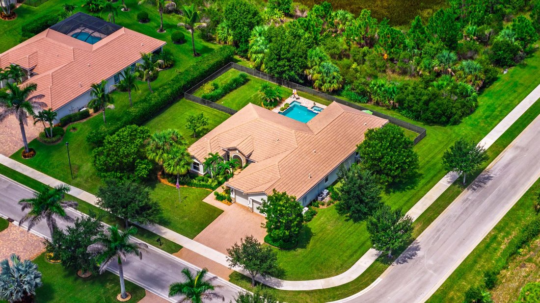 House in Stuart, Florida, United States 4 - 18946256