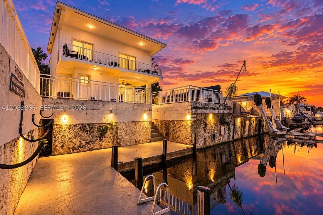 House in Key Colony Beach, Florida, United States 5 - 18943034