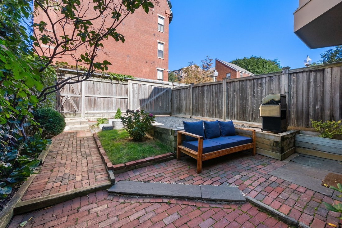 Condo in Boston, Massachusetts, United States 1 - 18946555