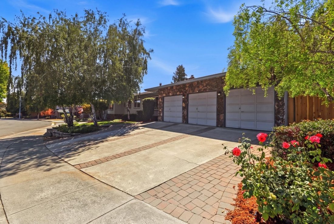 House in Gilroy, California, United States 3 - 18946294