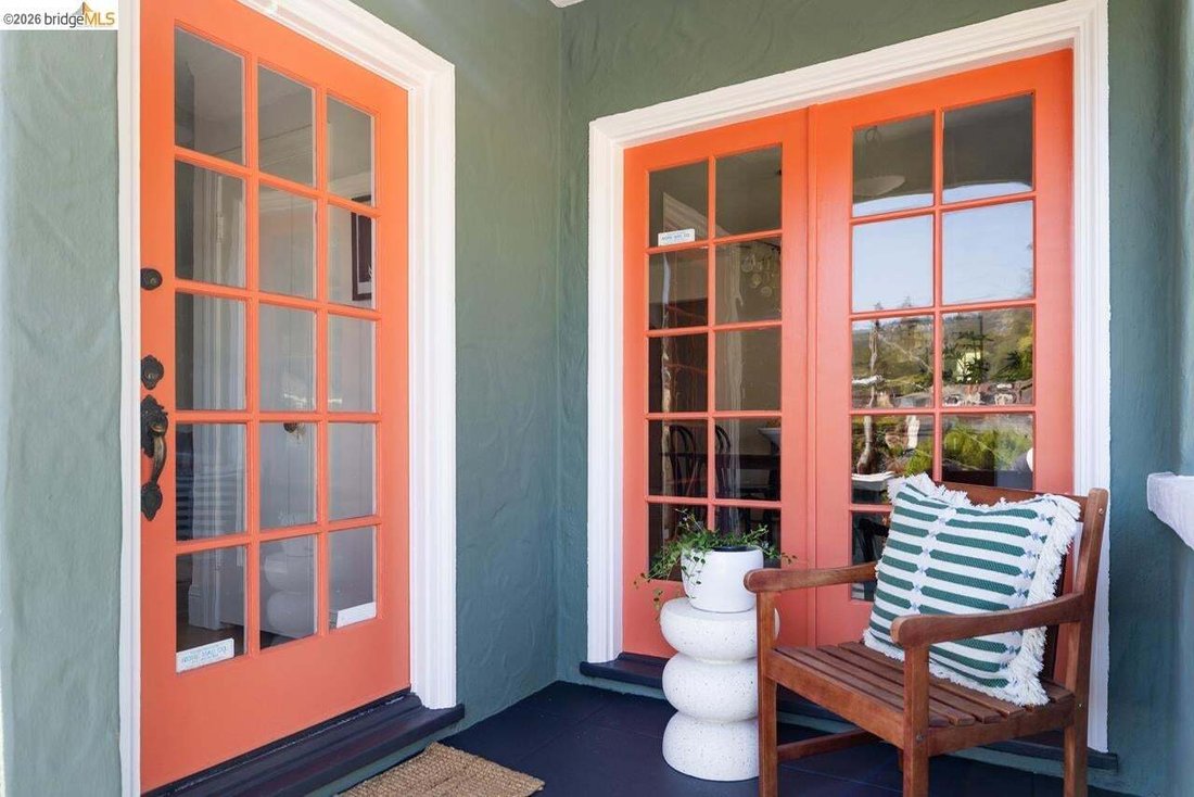 House in Oakland, California, United States 5 - 18946267
