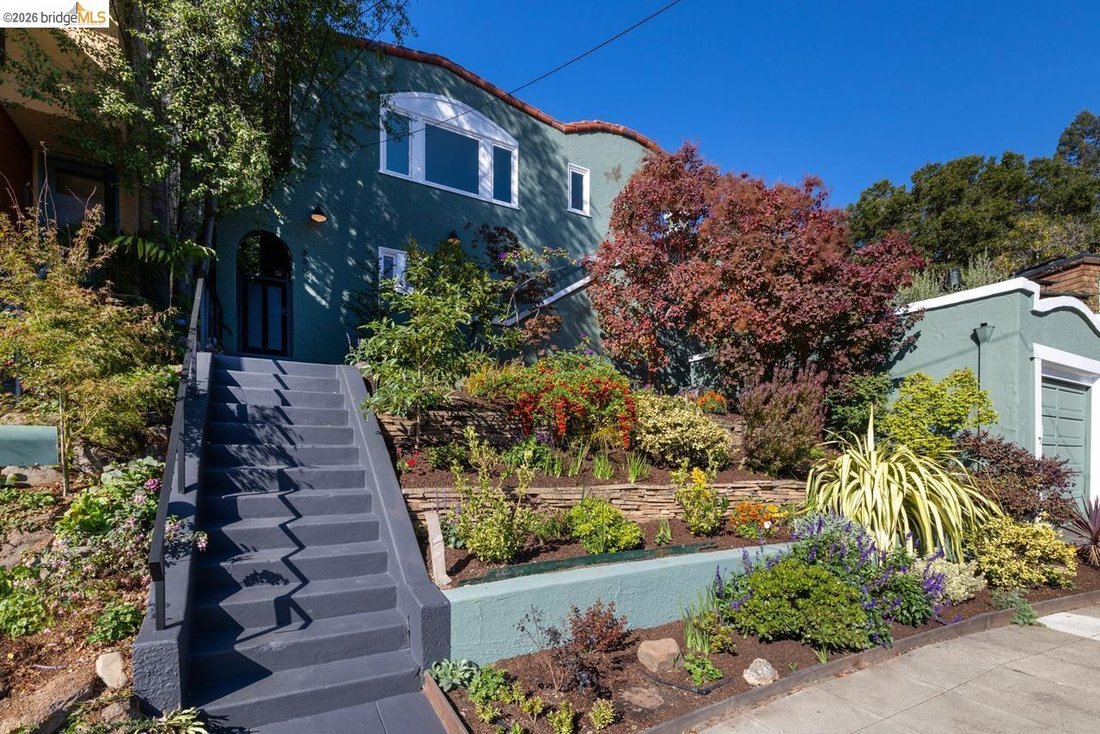 House in Oakland, California, United States 2 - 18946267