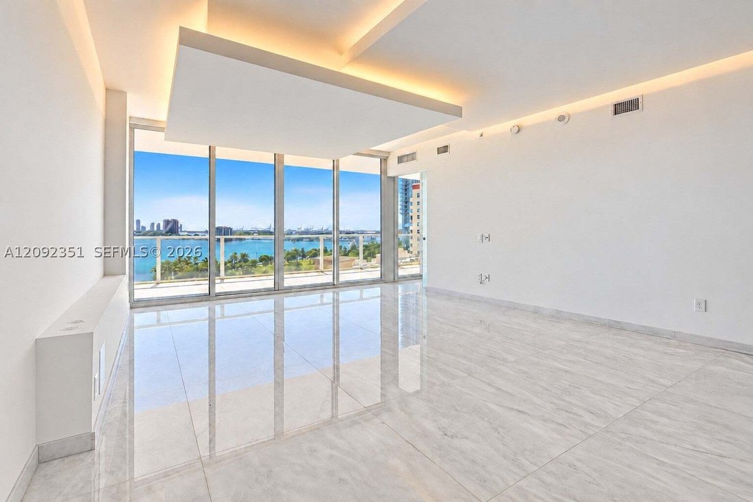 Condo in Miami, Florida, United States 2 - 18946364