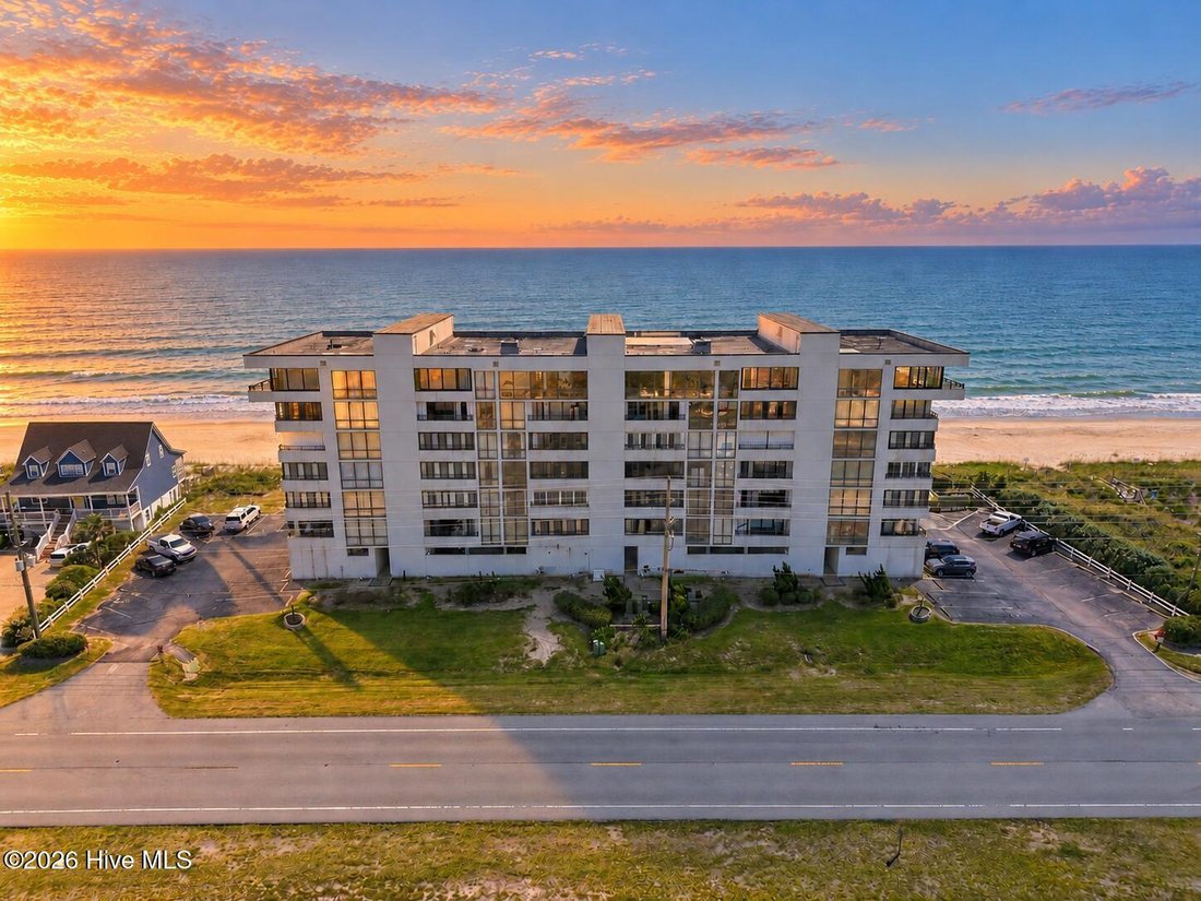 Condo in North Topsail Beach, North Carolina, United States 1 - 18946317