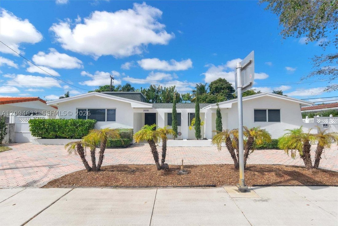 House in North Miami Beach, Florida, United States 1 - 18946368