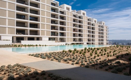 Apartment in Santo António dos Cavaleiros, Lisbon, Portugal 1