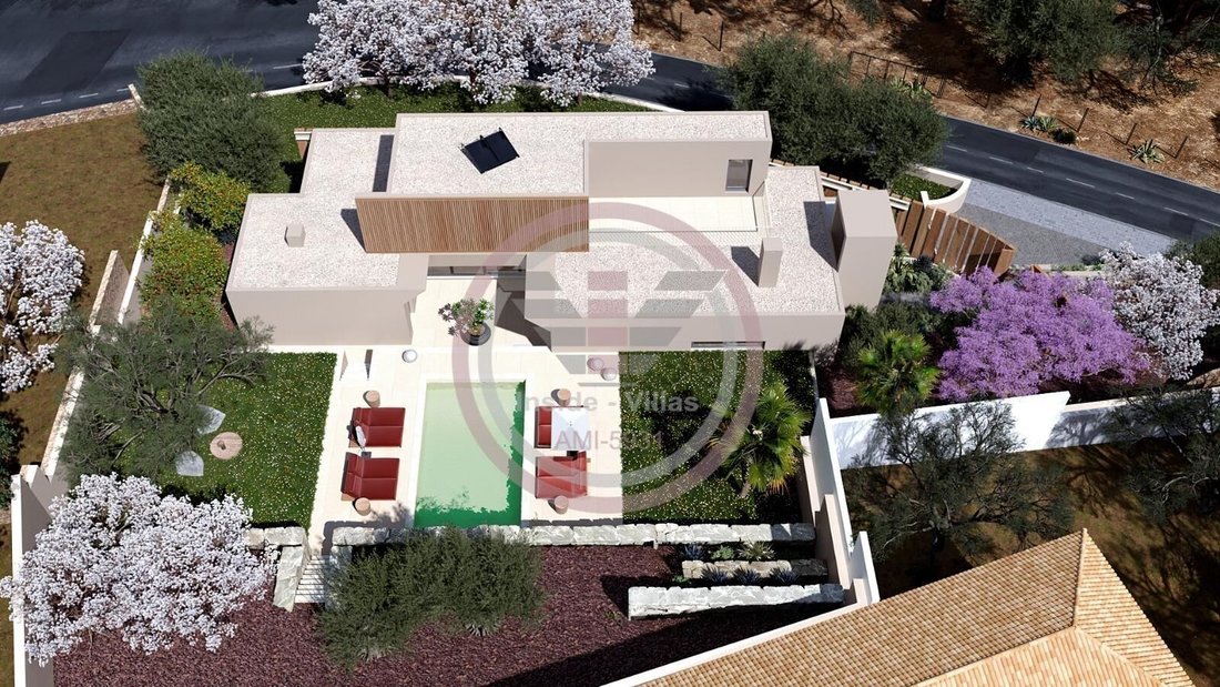 Villa in Loule (Sao Clemente), Algarve, Portugal 1 - 18946474
